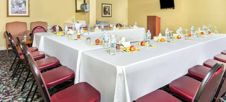 万达利亚-代顿国际机场温德姆速8酒店(Super 8 by Wyndham Vandalia/Dayton International Airport)图片