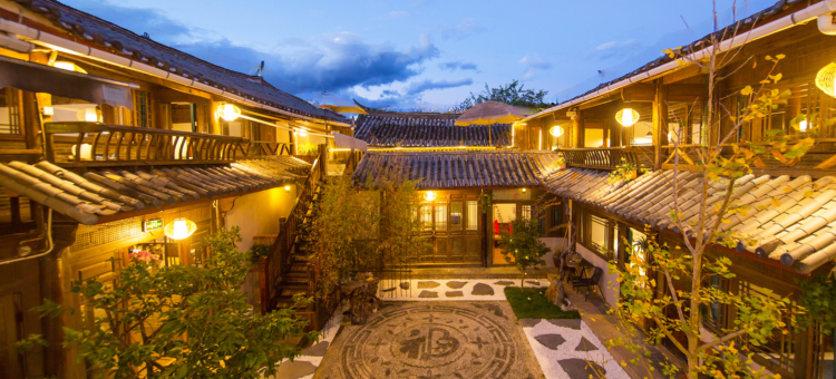 花沐舍客栈(束河古镇四方街店)图片