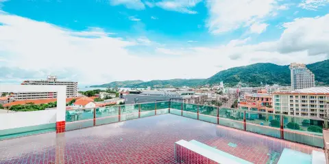 普吉島芭東與我同眠設計酒店