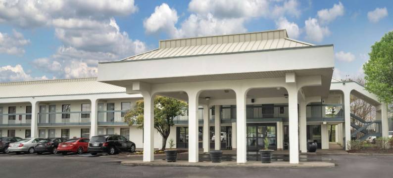 默夫里斯伯勒温德姆呗盟套房酒店(Baymont by Wyndham Murfreesboro)图片