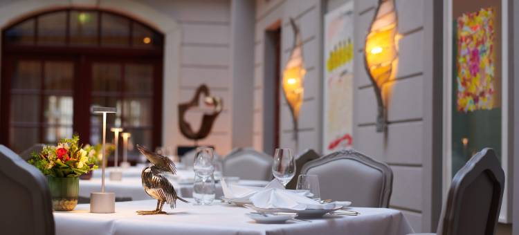 布洛皇宫休闲酒庄公寓(Relais & Châteaux Bülow Palais)图片