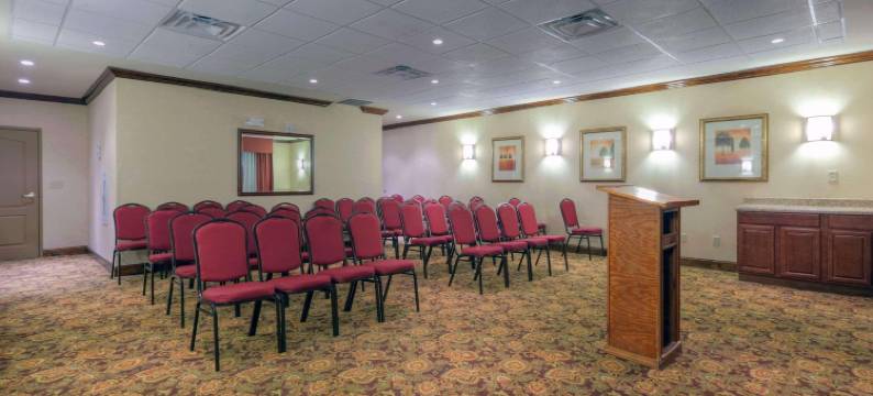 恩波里亚丽怡酒店(Country Inn & Suites by Radisson, Emporia, VA)图片