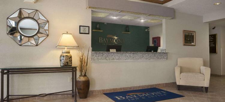 麦基诺城温德姆呗盟套房酒店(Baymont by Wyndham Mackinaw City)图片