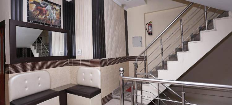 OYO 5851 米菲尔酒店(Hotel O Mehfil Hotel)图片