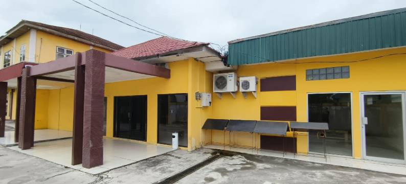 Hotel O Wisma Aluh AmbakNearPantai Batu Lima Asbullah Tmbngn图片