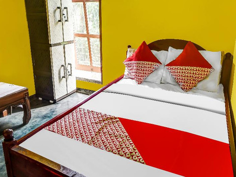 OYO Kampung Wisata Ekologi Puspa Jagad 靠近克鲁德山