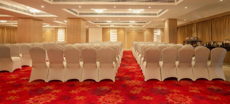 红狐狸柠檬树酒店，德拉敦(Red Fox by Lemon Tree Hotels, Dehradun)图片