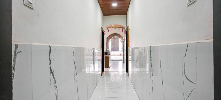 Fabexpress Sai住宿 I(Via Sai Lodging I - Nr Nashik Railway Station)图片