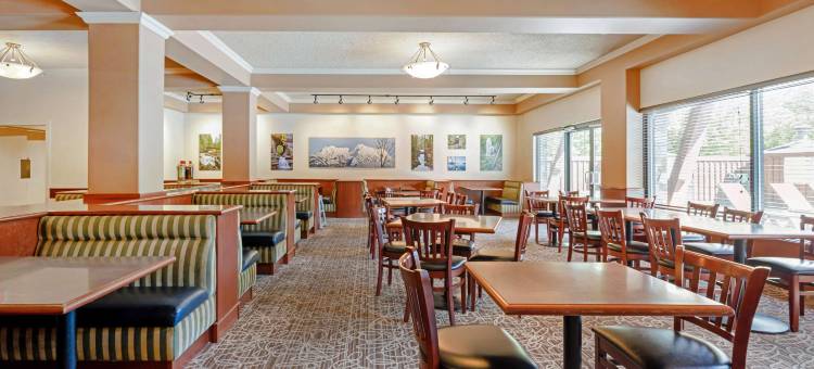 艾伯尼港贝斯特韦斯特优质酒店(Best Western Plus Barclay Hotel)图片