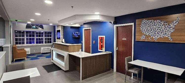 塔尔萨县麦客达温德姆酒店/66号公路和娱乐场(Microtel Inn & Suites by Wyndham Tulsa/Rt 66 Near Casino)图片