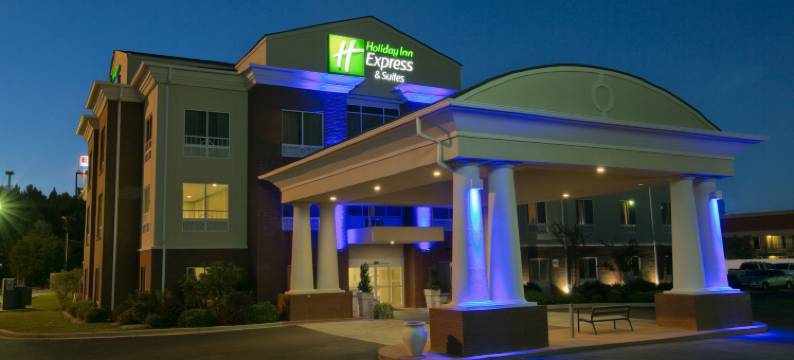 智选假日套房酒店布鲁克海文国家实验室(Holiday Inn Express & Suites BROOKHAVEN by IHG)图片
