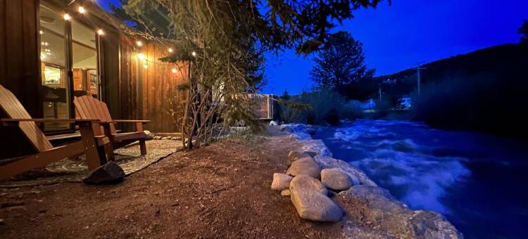 尼德兰溪畔小屋.(Creekside Nederland Cabin.)图片