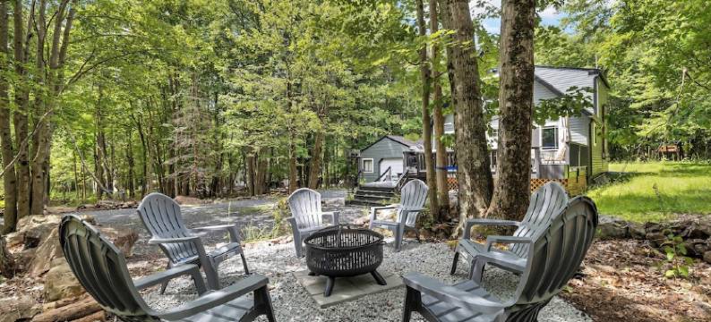 Charming /Lake/Kayak/Firepit/Hot Tub/Pets图片