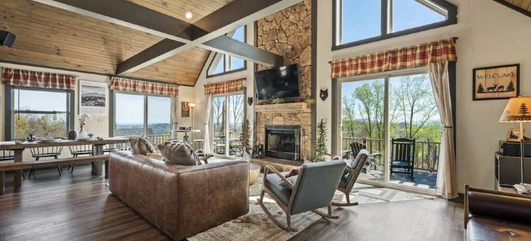 NEW BearWoodsLodge#Mt LaConte ViIEW/ PRIVATE Woods/ WrpAround DECK/Giant Theater图片