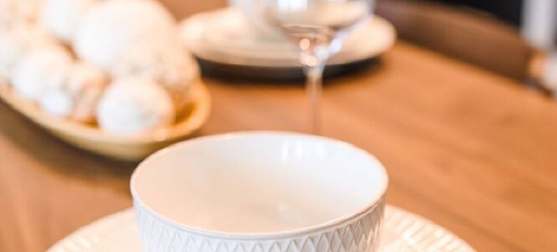 King size bed in Jennings #208图片