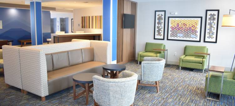 波士顿南伦道夫智选假日套房酒店(Holiday Inn Express & Suites Boston South - Randolph)图片