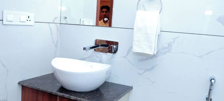 GREEN HILLS HOTEL图片