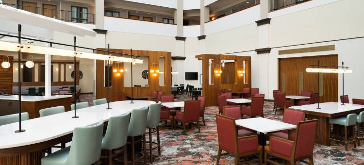 希尔顿安泊酒店-查尔斯顿机场会议中心(Embassy Suites by Hilton Charleston Airport Hotel & Convention Center)图片