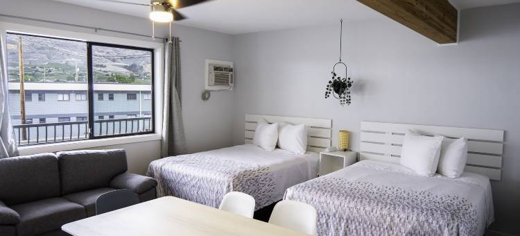 Poplars Motel on the Lake图片