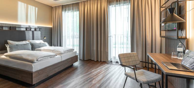 FreshSuites酒吧(FreshSuites & Bar)图片