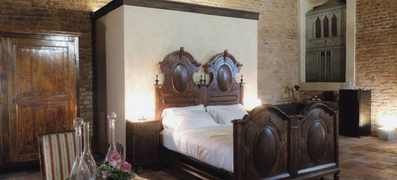 贵族宫Guazzoni Zaccaria(Foresteria Palazzo Guazzoni Zaccaria)图片