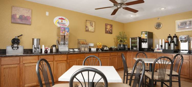 温德姆速8-克莱夫IA(Super 8 by Wyndham Clive IA)图片