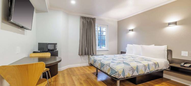 奥本6号汽车旅馆(Motel 6 Auburn, CA)图片