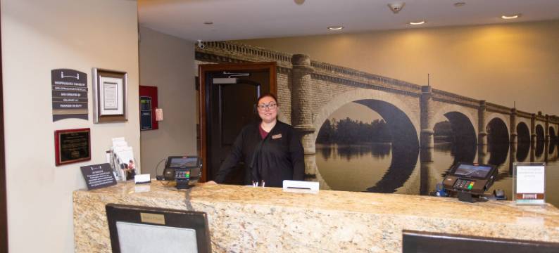 Staybridge Suites 草地滚球场 by IHG(Staybridge Suites BOWLING GREEN by IHG)图片