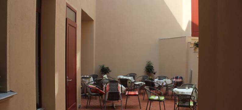 费尔诺旅馆(Gästehaus Innfernow)图片