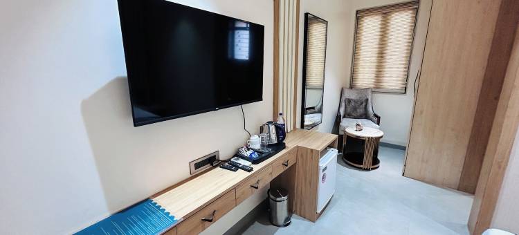 米娜奥鲁姆酒店(HOTEL MEENA AURUM INN)图片