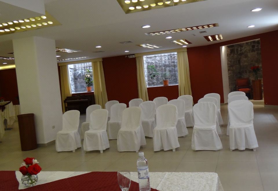 Real AudienciaHotel Overview