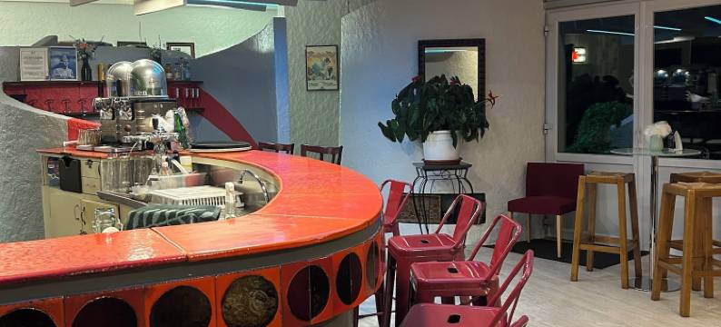 格拉瓦德酒店(Logis Hotel les Gravades Ussel)图片