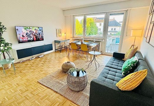 Elegant one bedroom w private terraceHotel Overview