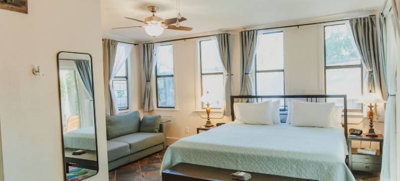 阿尔派恩床和早餐(Alpine Bed and Breakfast)图片