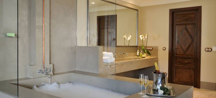 卡瓦哈尔吉隆宫酒店(Palacio Carvajal Girón)图片