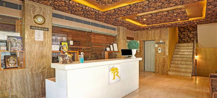 Treebo 皇家CM酒店, 距离城市宫殿4公里(Hotel The Royal Cm-Bani Park)图片