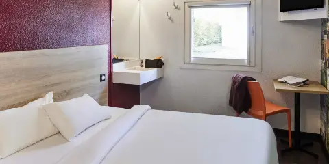 米盧斯中心西 hotel F1 酒店