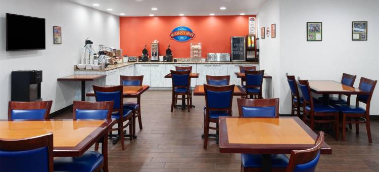 格林呗盟套房酒店(Baymont by Wyndham Green Bay)图片