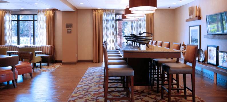 希尔顿欢朋酒店-克里斯特尔里弗(Hampton Inn Crystal River)图片