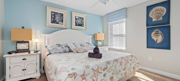 Themed 9BR Villa in Champions Gate Close to Disney! Pool, Hot tub, Movie Theatre图片