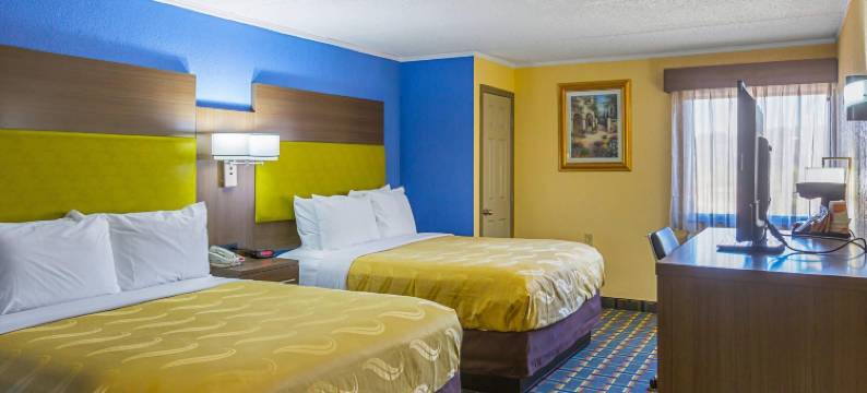 品质酒店及套房-六旗东附近(Quality Inn & Suites Near Six Flags East)图片