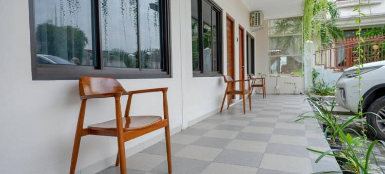 红多兹酒店@三宝垄满者伯夷路(RedDoorz @ Jalan Majapahit Semarang)图片