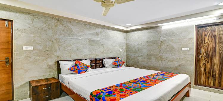 Fabhotel 斯里尼瓦萨旅馆(FabHotel Srinivasa Guest House)图片