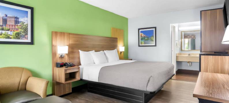 格林维尔品质酒店及套房 - 海伍德购物中心(Quality Inn & Suites Greenville - Haywood Mall)图片