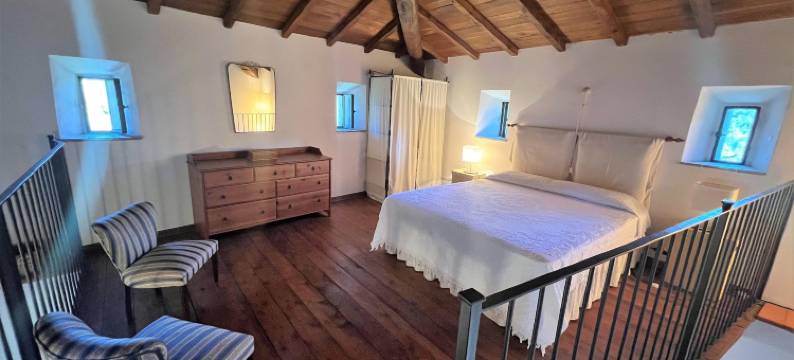 Cozy Casola Retreat with WiFi图片