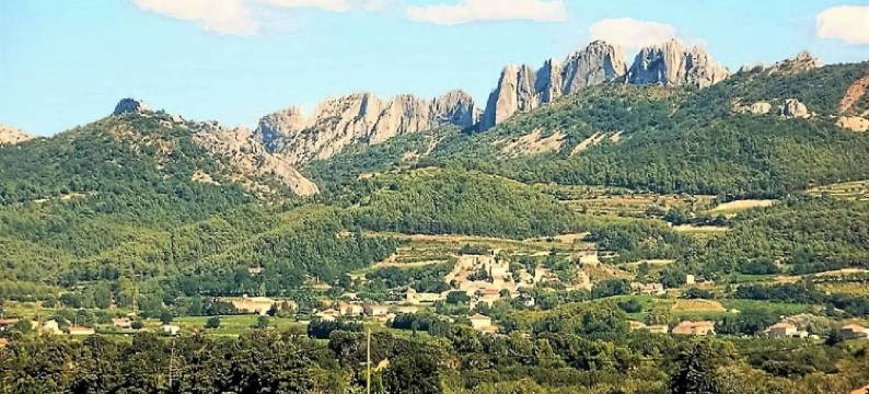 Stone House near Châteauneuf-du-Pape Vineyards图片