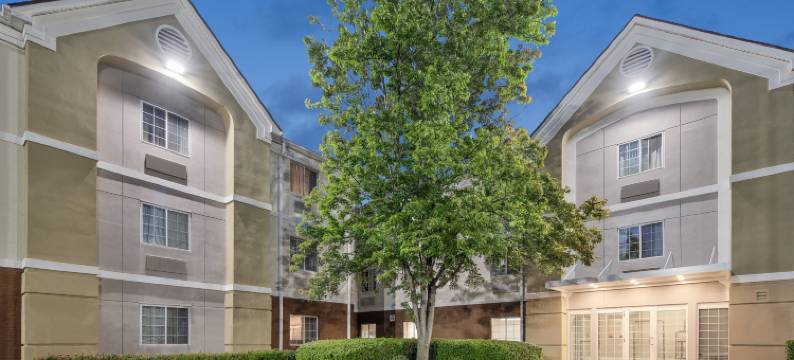 Candlewood Suites 亨特斯维尔湖诺曼区 by IHG(Candlewood Suites HUNTERSVILLE-LAKE NORMAN AREA by IHG)图片