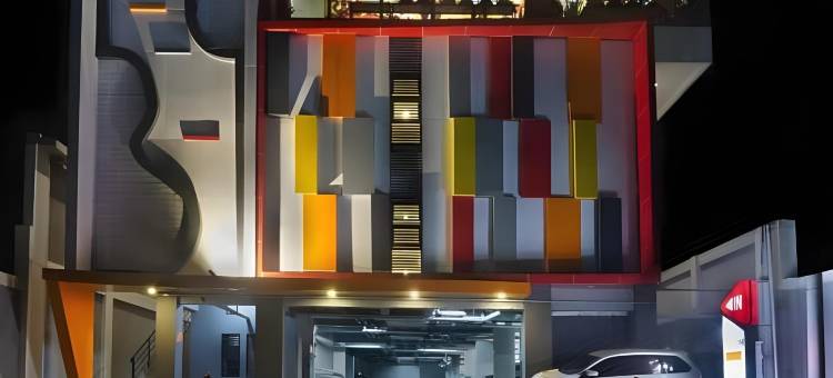 隆阿贡前一酒店(Front One Hotel Tulungagung)图片