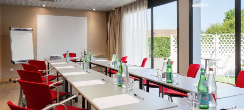 宜必思塞尔吉蓬图瓦兹港酒店(Ibis Cergy-Pontoise le Port)图片