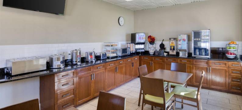 亨德森维尔贝斯特韦斯特酒店(Best Western Hendersonville Inn)图片